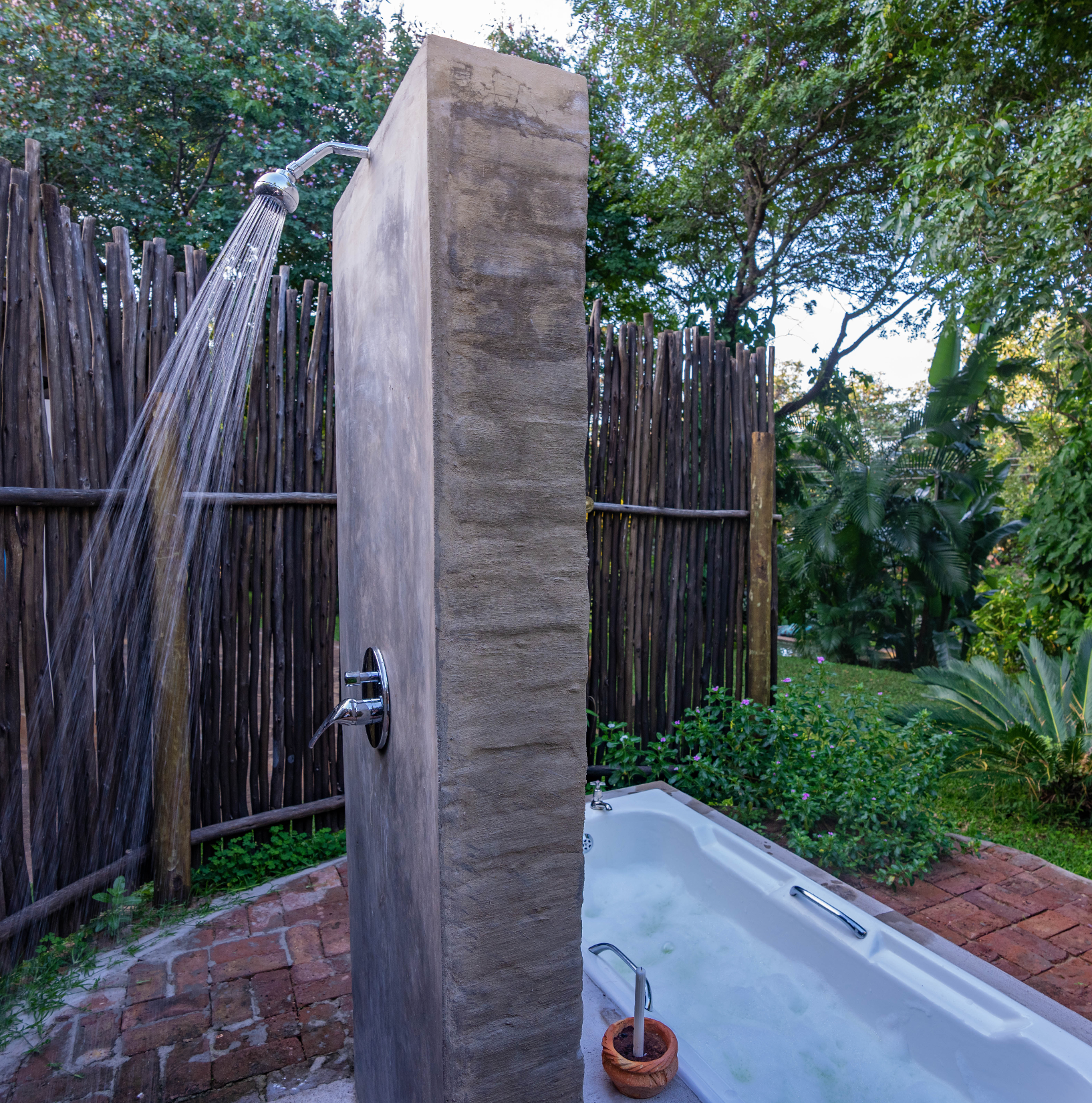 Enjoy an outdoor bath beneath the African stars!
